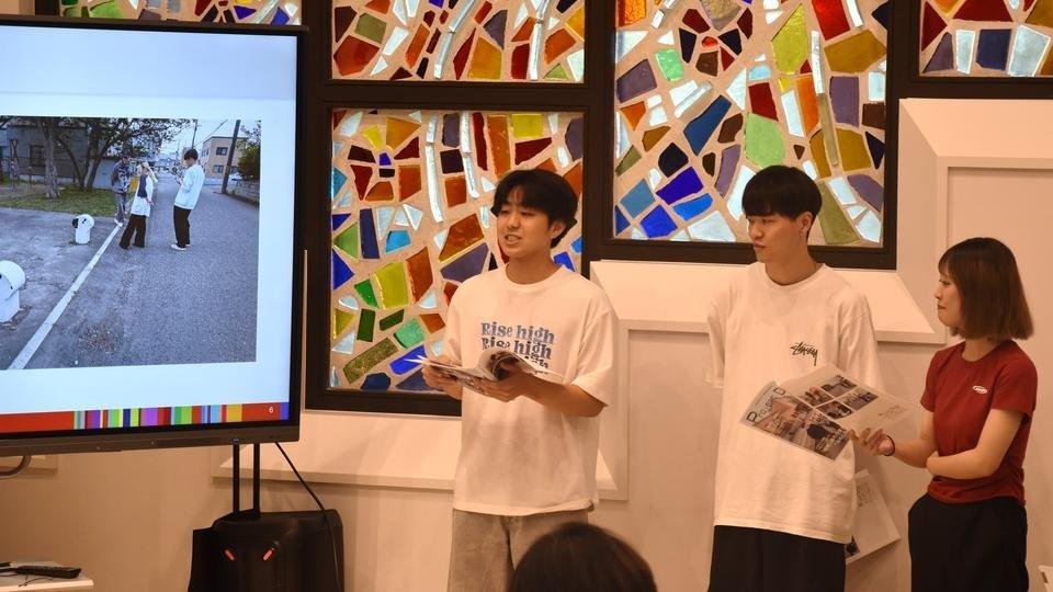 横山ゼミナールの活動報告の様子