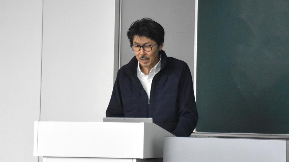 全学共通教育部 坂部 俊行 先生